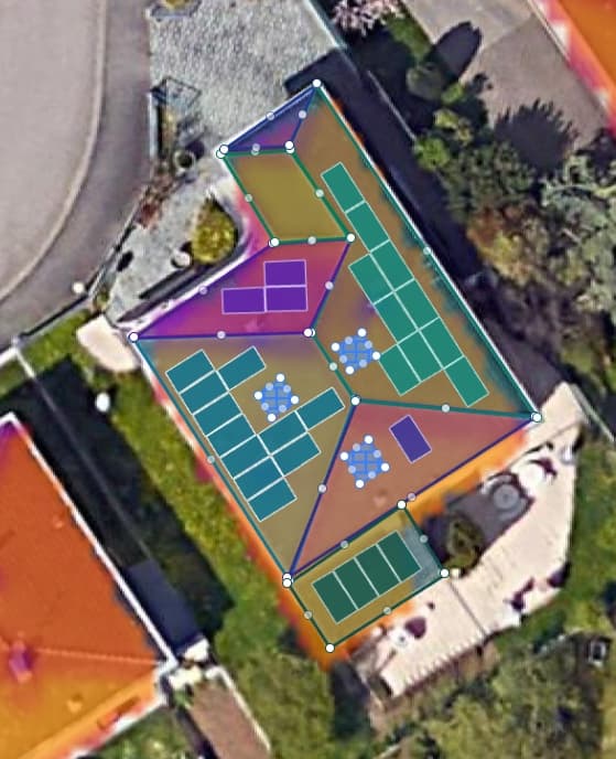 Capture d'écran du widget Zonark : vue satellite d'un toit résidentiel avec panneaux photovoltaïques positionnés en zones colorées par le calepinage interactif